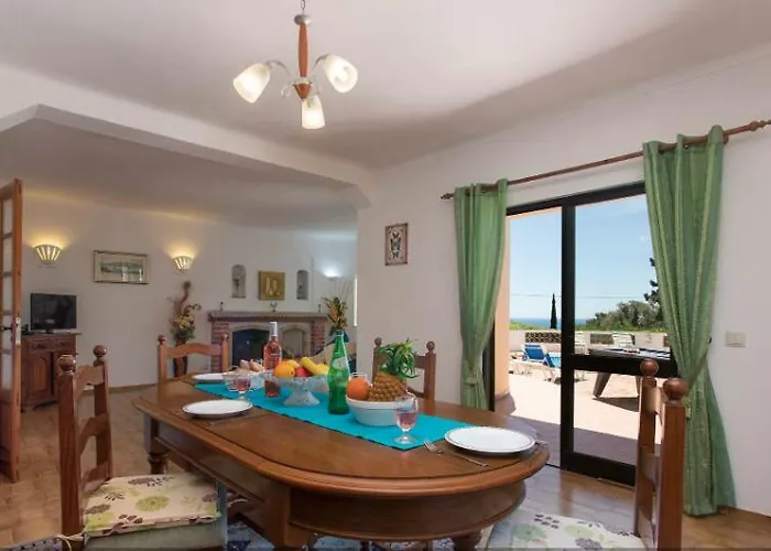 Bonita Vila Albufeira